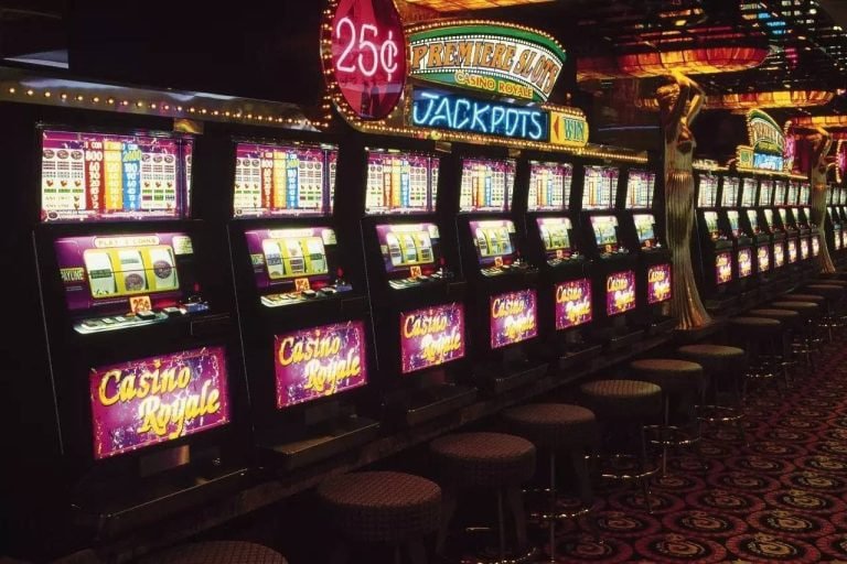 atlantis88 live casino table games interface on desktop and mobile